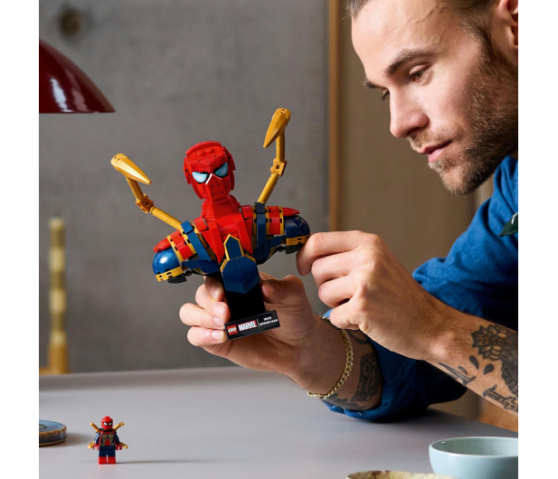LEGO Super Heroes 76326 Popiersie Iron Spider-Mana - 1331731 - zdjęcie 10